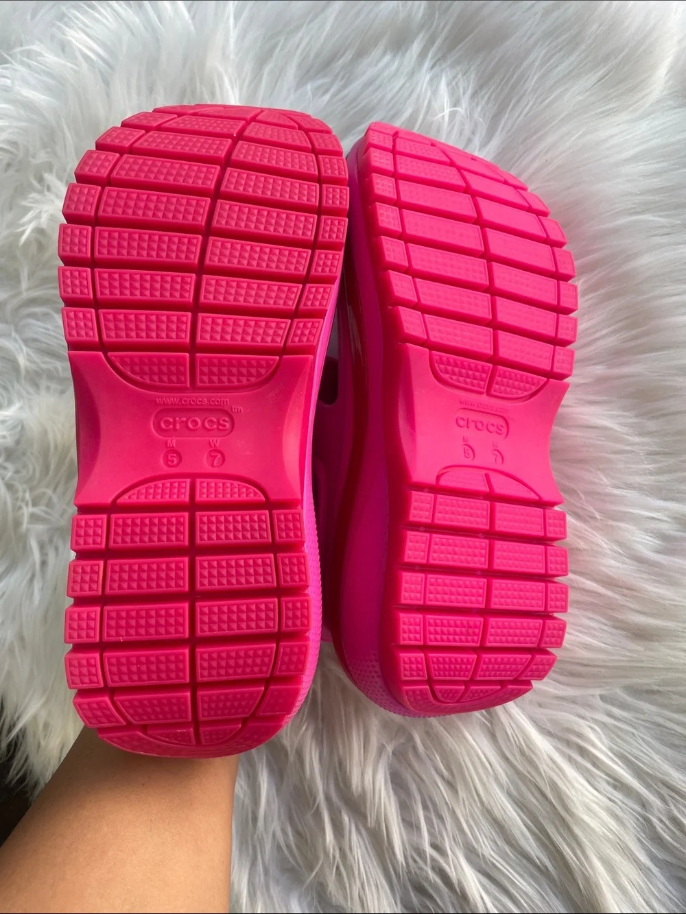 CROCS bold hot